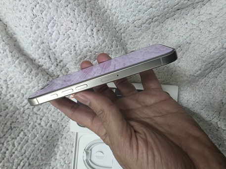 Khobar, Mobile Phones, SAR 2850,  IPhone 16 Pro 128gb Sale Swap 94 Battery Same As New