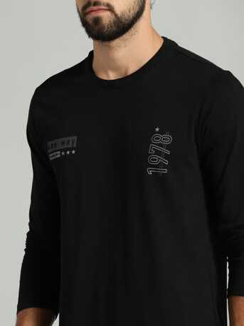 Mumbai, Clothing & Accessories, INR 1,  Roadster Men Black Printed Round Neck T-shirt