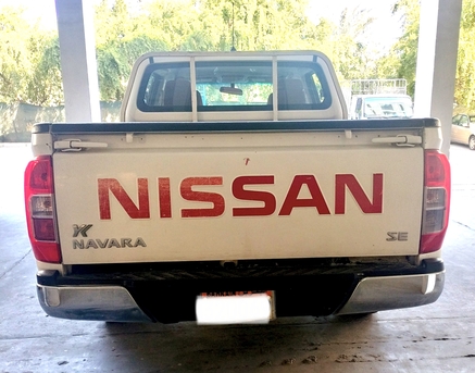 Salmaniya, Vehicles, Cars & Trucks , Nissan Navara,  2017,  Manual,  149000 KM,    ( Diesel ) Double Cabin Pic Up.