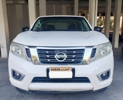 Salmaniya, Vehicles, Cars & Trucks , Nissan Navara,  2017,  Manual,  149000 KM,    ( Diesel ) Double Cabin Pic Up.