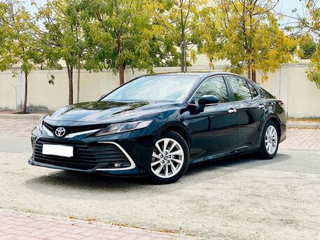 Tubli, Vehicles, Cars & Trucks , BHD 100,  Toyota Camry GLE,  2021,  Automatic,  85000 KM,    Model For Sale