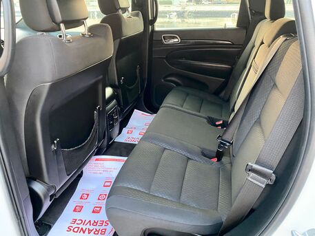 Tubli, Vehicles, Cars & Trucks , BHD 100,  GRAND CHEROKEE LAREDO,  2018,  Automatic,  124000 KM,    MODEL FOR SALE