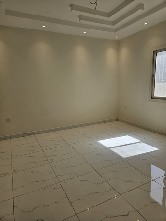 Azizia, Apartments/Houses, SAR 32000/year,  3 BR,  3bhk Kitchen Hall 2 Washroom Rent 32000 Near Pakistani School Aziza