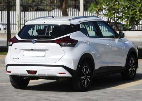 Tubli, Vehicles, Cars & Trucks , BHD 100,  NISSAN KICKS -SV,  2022,  Automatic,  61000 KM,    MODEL FOR SALE