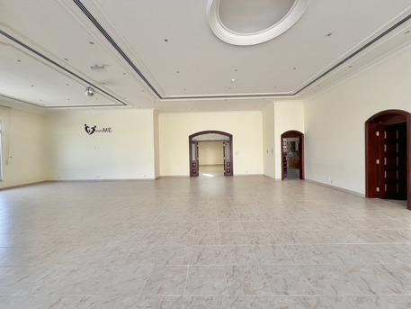 Saar, Commercial Villas, BHD 2000,  650 Sq. Meter,  Premium Commercial Villa For Rent In Saar