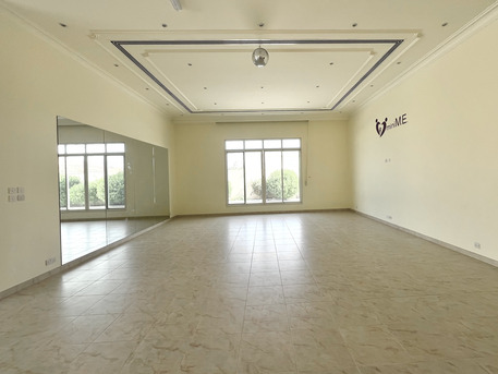 Saar, Commercial Villas, BHD 2000,  650 Sq. Meter,  Premium Commercial Villa For Rent In Saar