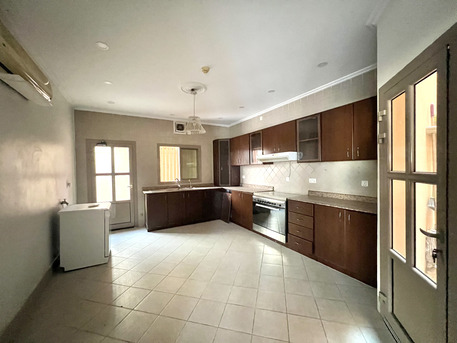 Janabiya, Apartments/Houses, BHD 600/month,  4 BR,  380 Sq. Meter,  Spacious 4BR Family Villa In Janabiya Compound