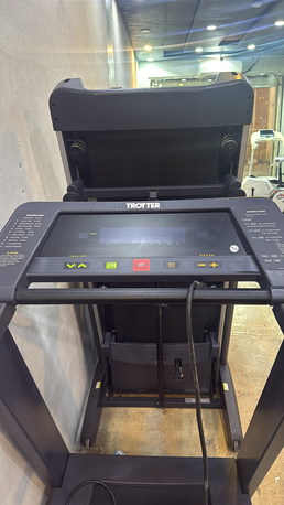 Riyadh, Sporting Goods, SAR 2499,  USED AMERICAN AND ITALIAN TREADMILLS