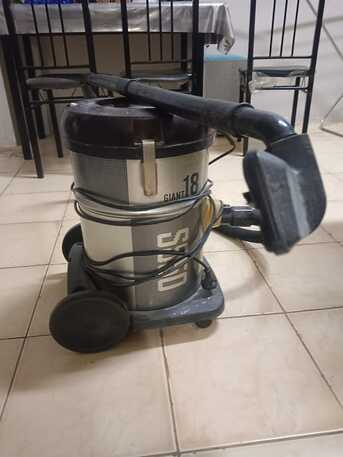 Al Malaz, Household Items, SAR 200,  Hitachi Drum Vacuum Cleaner (CV-950 Series, 1400W)