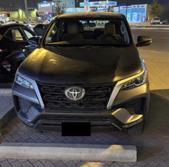 Riyadh, Vehicles, Cars & Trucks , SAR 98000,  Toyota Fortuner,  2022,  Automatic,  128000 KM,    4x2