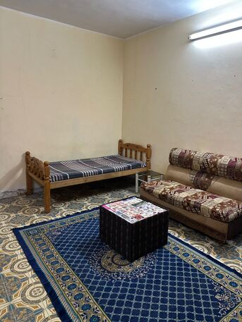 Al Aziziyah, Rooms for Rent, SAR 900/month,  Furnished,  Furnished Room Available In 4-room Apartment For Bachelor 900-rent Including Everything.
