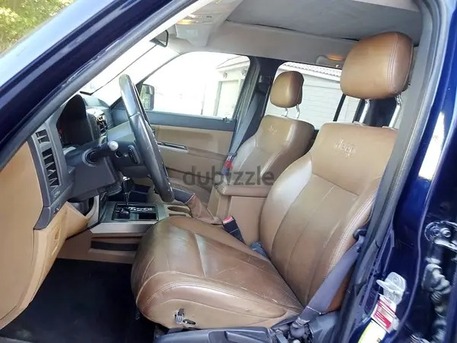 Manama, Vehicles, Cars & Trucks , BHD 2000,  Jeep Cherokee,  2012,  Automatic,  177000 KM,   For Urgent Sale