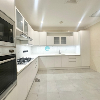 Kuwait City, Apartments/Houses, KWD 1000/month,  4 BR,  Four Bedroom Spacious Floor For Rent In Al Siddeeq, Kuwait