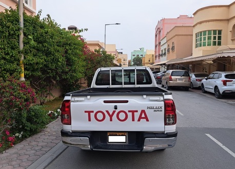 Riffa, Vehicles, Cars & Trucks , BHD 6500,  Toyota Hilux,  2020,  Automatic,  80000 KM,  Excellent Condition