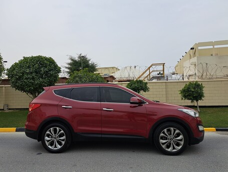 Riffa, Vehicles, Cars & Trucks , BHD 3200,  Hyundai Santa Fe,  2015,  Automatic,  140000 KM,  Good Condition