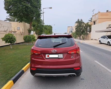 Riffa, Vehicles, Cars & Trucks , BHD 3200,  Hyundai Santa Fe,  2015,  Automatic,  140000 KM,  Good Condition