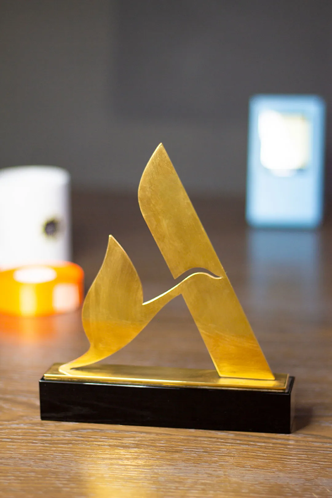 Dubai, Business, The Awards DXB | Elegant Awards, Bespoke Crystal Awards, In-house Production