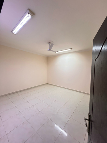 East Riffa, Apartments/Houses, BHD 125/month,  1 BR,  Studio Flat With Ewa Limited By 125BD In East Riffa Near Near Riffa Fort &Al Hilal Hospita