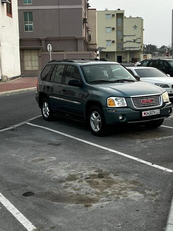 Manama, Vehicles, Cars & Trucks , BHD 1400,  Gmc Envoy,  2004,  Automatic,  150000 KM,  Car For Sale