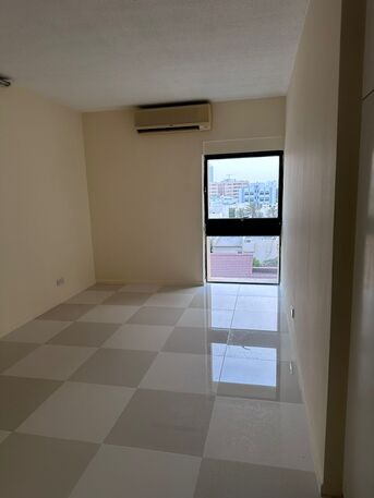Adliya, Apartments/Houses, BHD 330/month,  3 BR,  3 Bedroom Semi Furnished Flat For Rent With Ewa