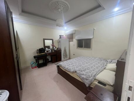 Jeddah, Apartments/Houses, SAR 26500/year,  3 BR,  3 BR For Rent In Mushrefa (Near Pakistan Embassy)