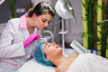 London, Beautician, Professional Facials In West Kensington, London &mdash; Velvet Skin