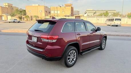Riyadh, Vehicles, Cars & Trucks , Sar 45000,  Jeep Cherokee,  2014,  Automatic,  124000 KM,  Jeep Grand Cherokee 4wd  Model  Only