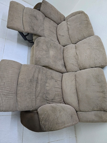 Al Malaz, Household Items, SAR 1,  4 Burner Cooking Range & Recliner Soaf 3 Seater