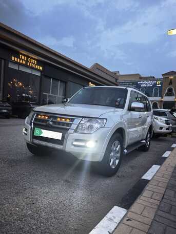 Khobar, Vehicles, Cars & Trucks , SAR 45000, Mitsubishi Pajero 2016 | 3.5L GLS, 2016, Automatic, 145000 KM, | V6 | 4WD | | Mojaz Available