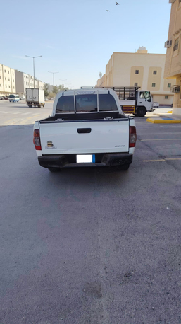 Riyadh, Vehicles, Cars & Trucks , SAR 30000,  Isuzu D-Max 2011,  2011,  Manual,  400000 KM,  For Sale