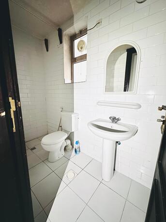 Gudaibiya, Apartments/Houses, BHD 170/month,  1 BR,  Flat For Rent In Gudaibiya With EWA Nearby LuLu