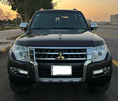 Riyadh, Vehicles, Cars & Trucks , SAR 92000,  Mitsubishi Pajero,  2022,  Automatic,  40091 KM,  Mitsubishi Pajaro   V6 Full Option 4 X 4 Without Accident 100 %