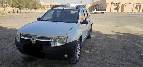 Riyadh, Vehicles, Cars & Trucks , SAR 18000,  2015 Automatic Renault Duster/ 18000sr,  2015,  Automatic,  119000 KM,    Renault Duster, 119000KM./ Riyadh (18000sr)call / WhatsApp 0550272180