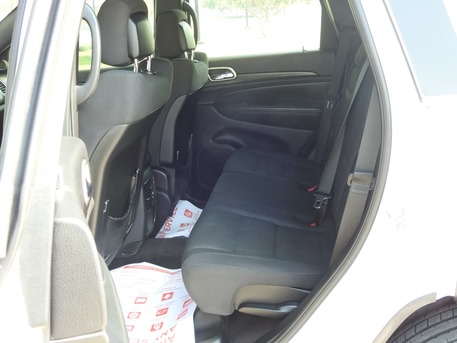 Tubli, Vehicles, Cars & Trucks , BHD 6000,  Jeep Grand Cherokee,  2018,  124000 KM,  GRAND CHEROCKEE LAREDO  Model Excellent Condition FOR SALE