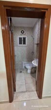 Jeddah, Help, Sar1400/month A Single Room For A Bachelor In Jeddah (ar Rabwah) Is Available .