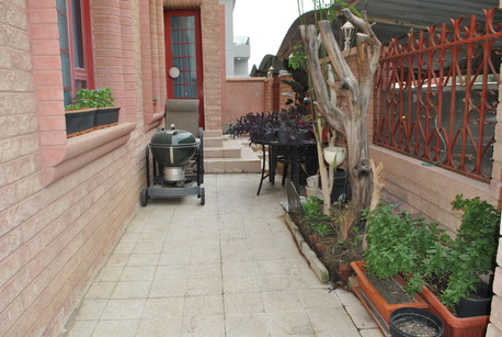 Kuwait City, Apartments/Houses, KWD 450/month,  Furnished,  3 BR,  180 Sq. Meter,  Spacious 3-Bedroom Apartment With Balcony