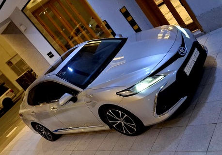 Jeddah, Vehicles, Cars & Trucks , SAR 62000,  TOYOTA CAMRY GLE HYBRID,  2019,  Automatic,  218000 KM,  TOYOTA CAMRY  GLE HYBRID WITH SUNROOF