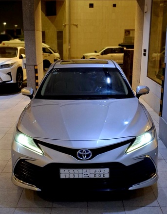 Jeddah, Vehicles, Cars & Trucks , SAR 62000,  TOYOTA CAMRY GLE HYBRID,  2019,  Automatic,  218000 KM,  TOYOTA CAMRY  GLE HYBRID WITH SUNROOF