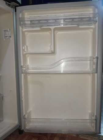 Manama, Appliances, BHD 1,  Hitachi Refrigerator For Sale &ndash; 240 Liters(Used)