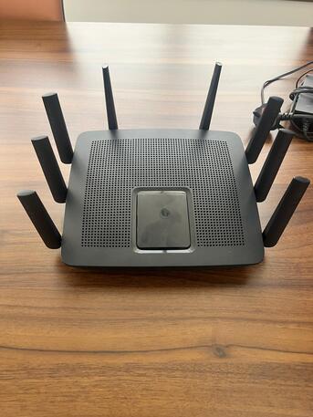 Riyadh, Computers, SAR 700,  Linksys EA9500V2 Routers For Sale (Almost New)