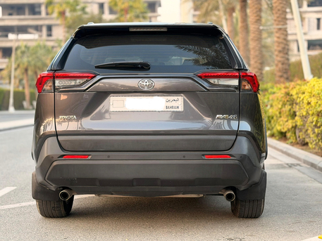 Manama, Vehicles, Cars & Trucks , BHD 7700,  Toyota RAV4,  2021,  Automatic,  166000 KM,  Single Owner, Zero Accident, Full Agency Service Call: 33662799