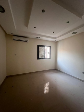 Riffa, Villas, BHD 550,  Furnished,  327 Sq. Meter,  Villa For Rent In Al Buhair Prime Corner Location   Located On Two Corners In A Distin