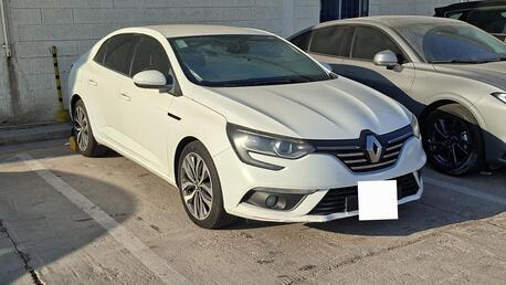 Riyadh, Vehicles, Cars & Trucks , SAR 27000,  Renault Megane 2.0,  2020,  Automatic,  126000 KM,  , Well Maintained & Timely Serviced