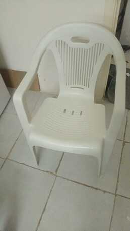 Al Ameer Fawwaz Junobi, Household Items, SAR 70,  Household Items For Sale (Tea Pa, Round Table And Chair).