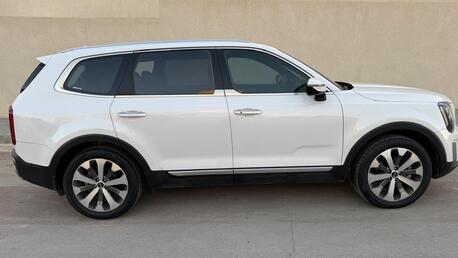 Riyadh, Vehicles, Cars & Trucks , SAR 77500,  KIA TELLURIDE GT LINE 4X4 WHEEL DRIVE,  2021,  Automatic,  295000 KM,  FULL OPTIONS 7 Seats Dual Sunroof 100 % Original