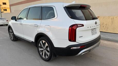 Riyadh, Vehicles, Cars & Trucks , SAR 77500,  KIA TELLURIDE GT LINE 4X4 WHEEL DRIVE,  2021,  Automatic,  295000 KM,  FULL OPTIONS 7 Seats Dual Sunroof 100 % Original