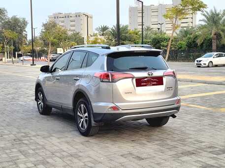 Manama, Vehicles, Cars & Trucks , BHD 1,  Toyota RAV4,  2018,  Automatic,  87000 KM,  FULL OPTION