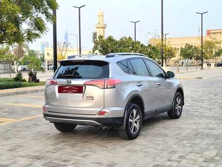 Manama, Vehicles, Cars & Trucks , BHD 1,  Toyota RAV4,  2018,  Automatic,  87000 KM,  FULL OPTION