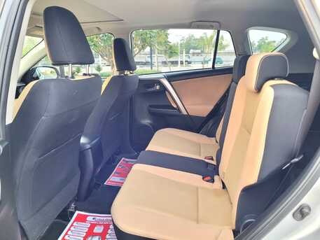 Manama, Vehicles, Cars & Trucks , BHD 1,  Toyota RAV4,  2018,  Automatic,  87000 KM,  FULL OPTION