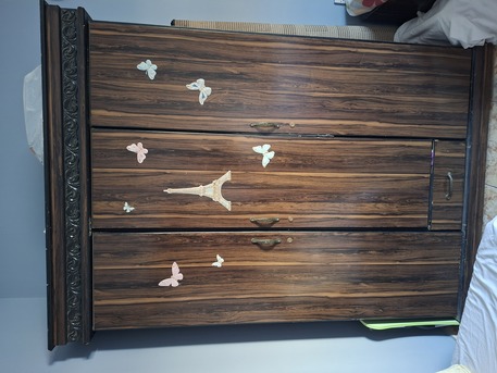 Muharraq, Furniture, BHD 15,  3Door Wardrobe For Urgent Sale